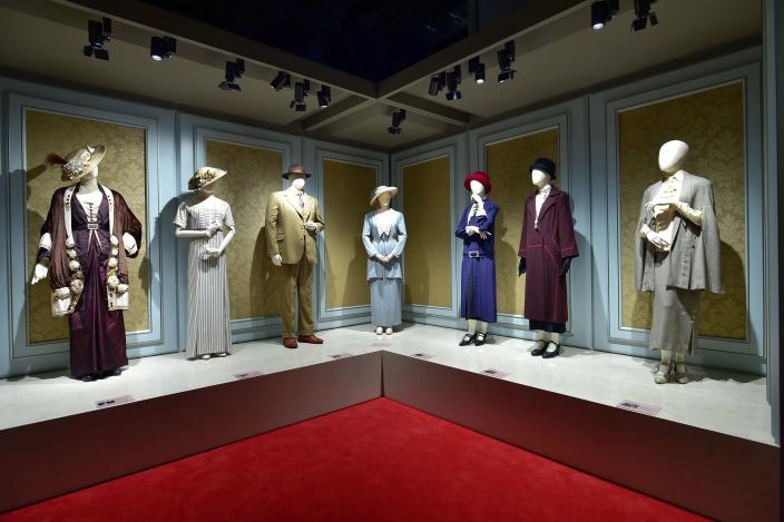 Official Downton Abbey costumes