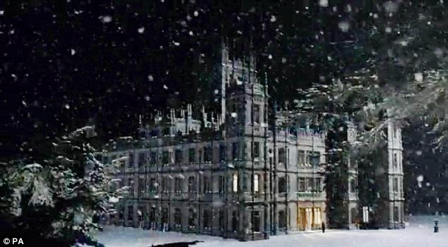 Christmas Day numbers show Eastenders ⇑ and Downton Abbey ⇓