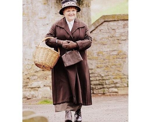 Early pics from Downton Abbey series 5 begin to surface