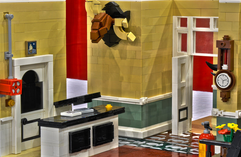 fawlty-towers-lego-2