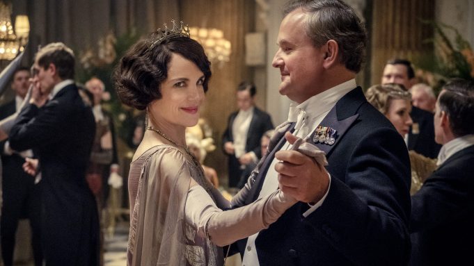 Christmas on hold as ‘Downton Abbey 2’ pushed to March 2022